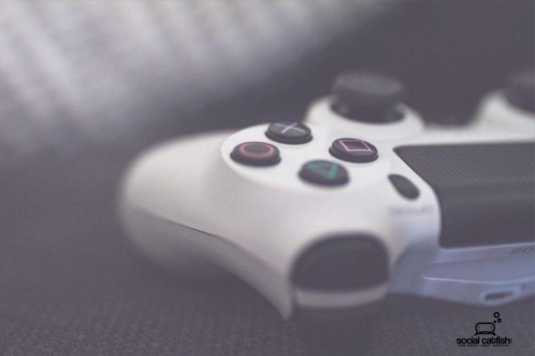 Xbox Live Scams: Player 2 is a Scammer Trying to Steal Your Account