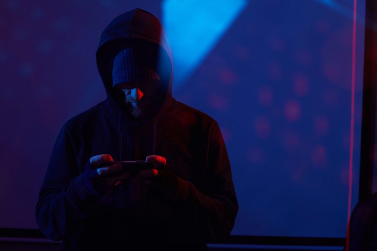 Romance Scammer Scams Man Out of $3,000 For a Fake Package