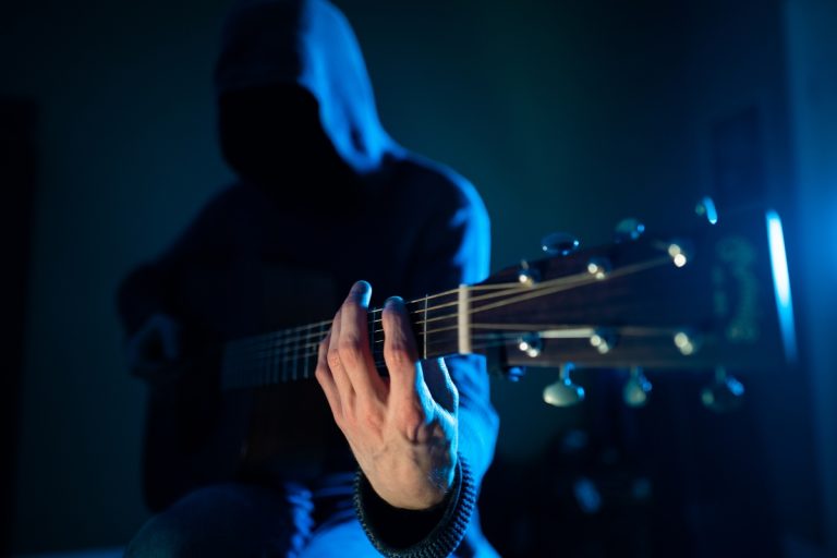 SongPop Scams: Watch Out For Bots and Romance Scammers!