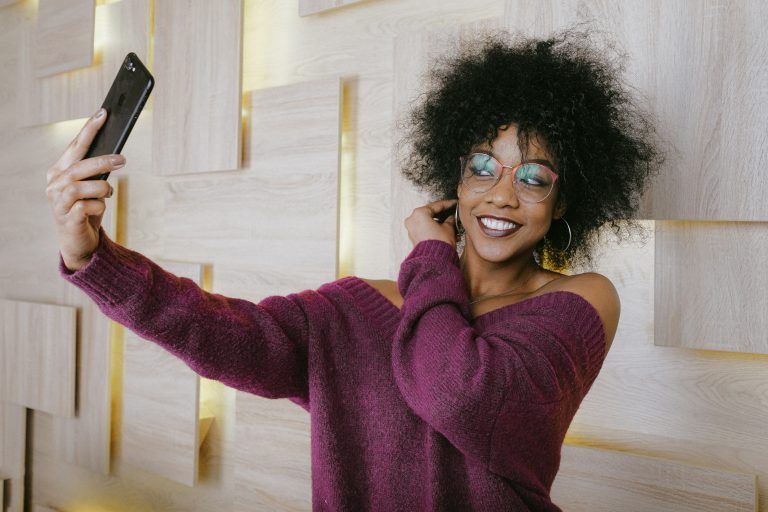 How To Get Your Photo Verified on Tinder