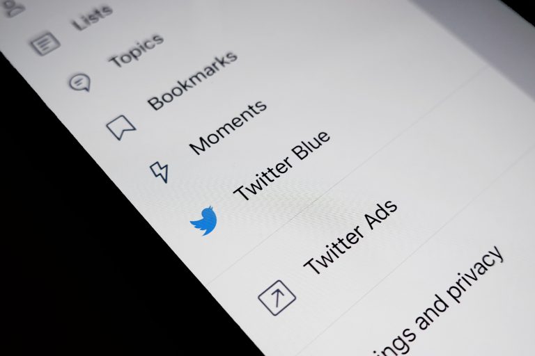 How to Find Someone on Twitter by Phone Number 