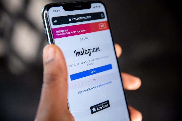 Instagram Reverse Image Search: How to Find Anyone by Photo (2026)
