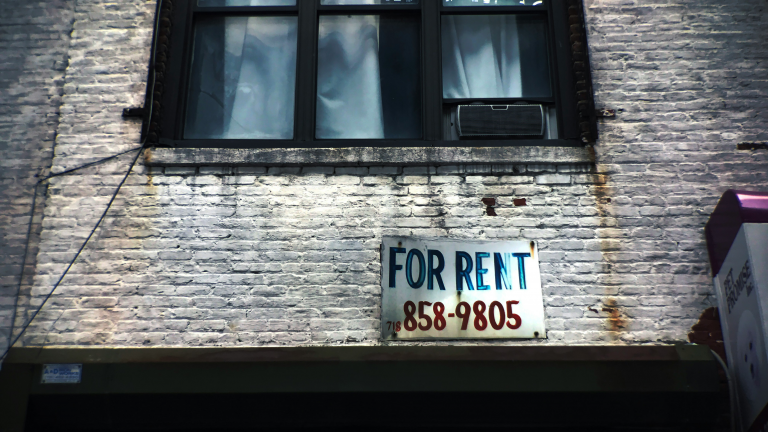 Rental Scams: Red Flags You Shouldn’t Ignore When Searching for a Place