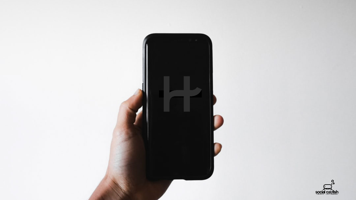 Don’t Get Scammed on Hinge: 5 Protection Strategies