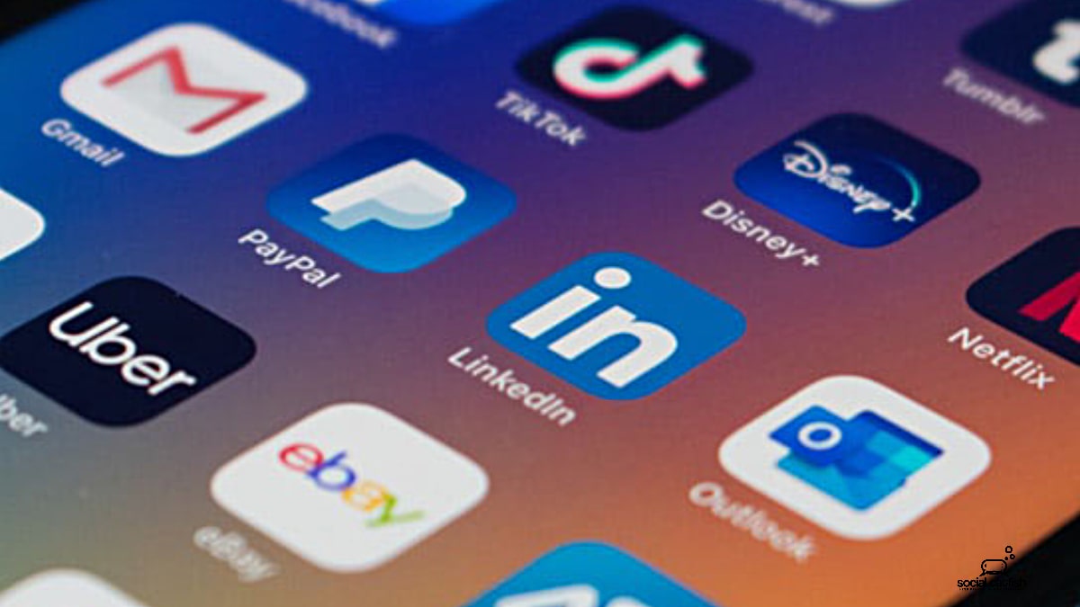 LinkedIn Scams: 7 Ways to Avoid the Not-So Professional Scammer