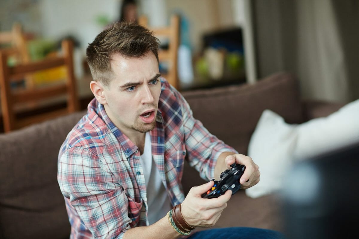 PlayStation Plus Scams: How to Avoid Fake Free Trials and Romance Scams While Gaming