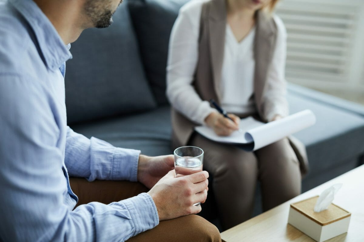 How to Report a Scam: Who Should You Talk to If You Feel Like You’re Being Scammed?