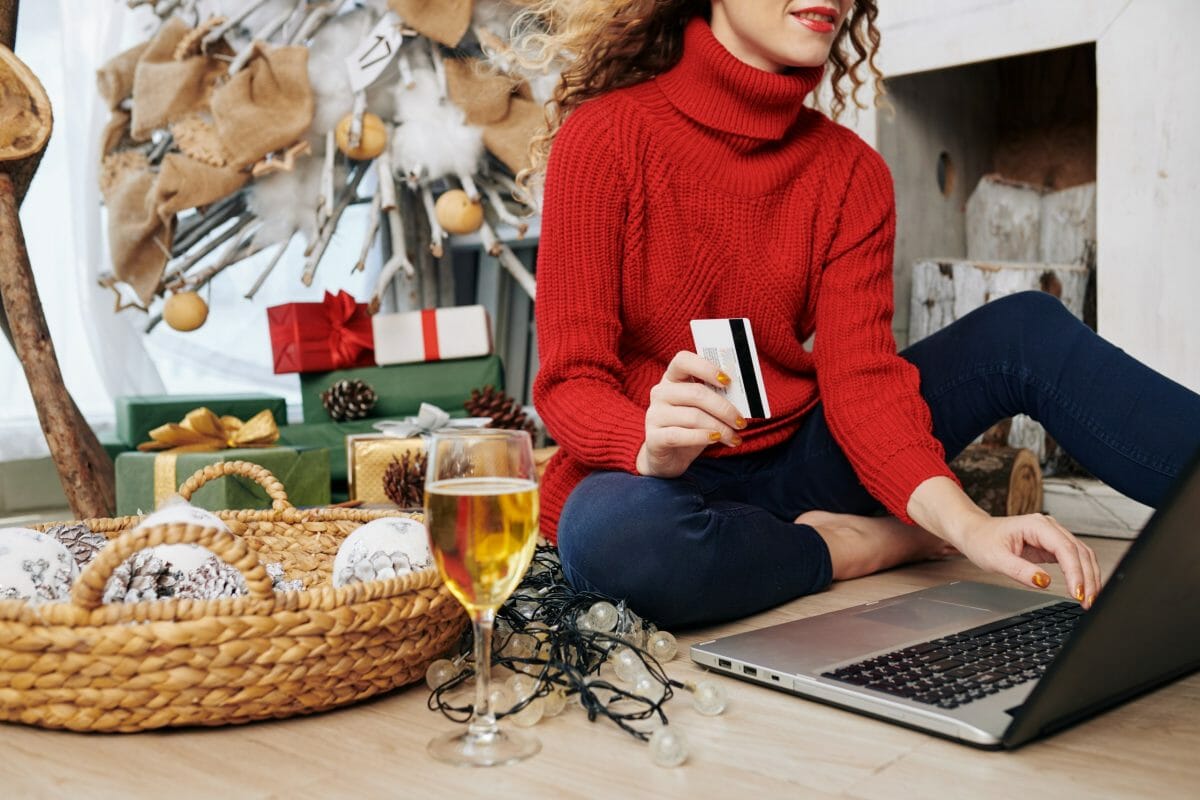 Christmas Phishing Scams: Phishing Emails to Watch Out For While Holiday Shopping
