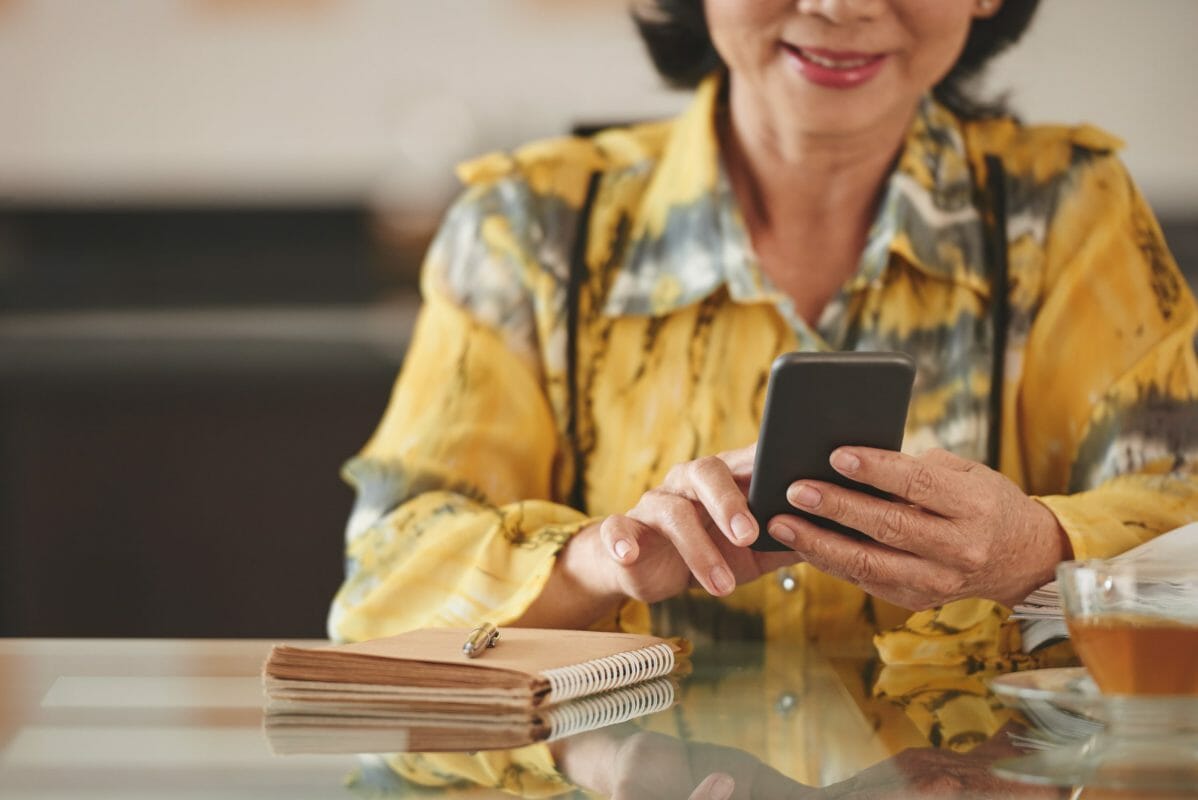 How to Block a Phone Number: Get Rid of Robocalls and Scam Text Messages Once and For All!