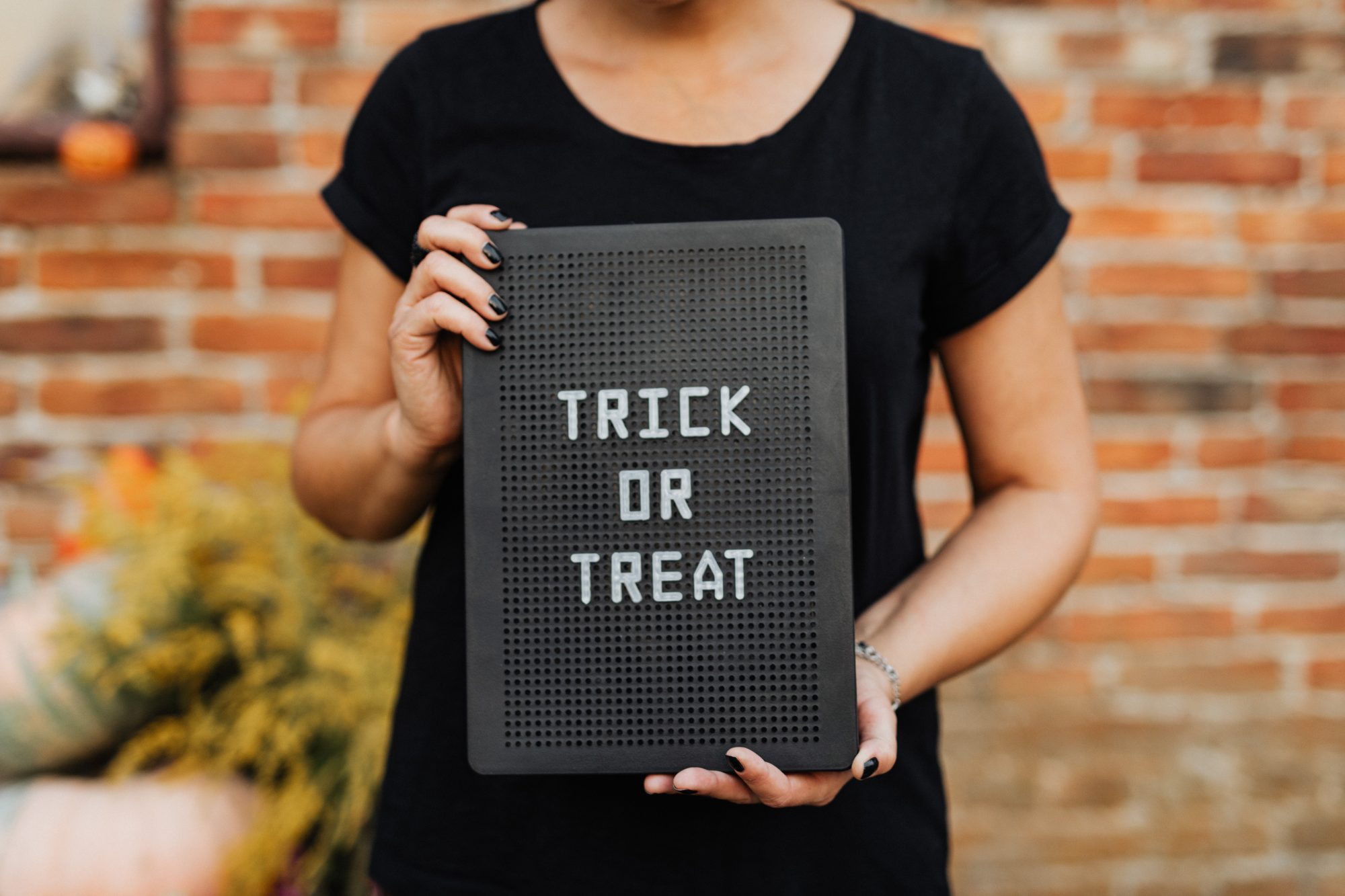Halloween Online Shopping Scams to Watch Out For