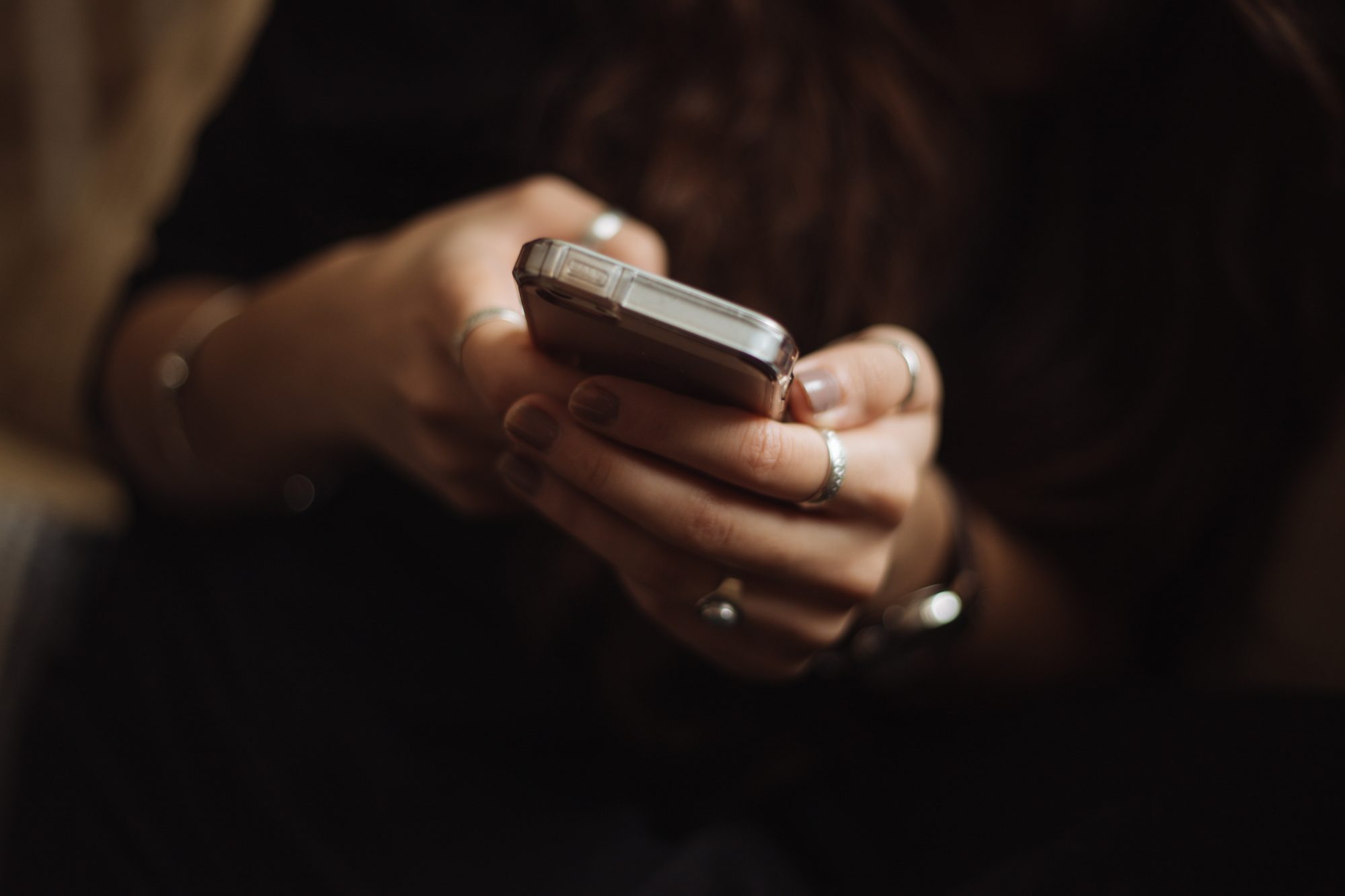 Multiple Victims Get Duped By the Same Romance Scammer