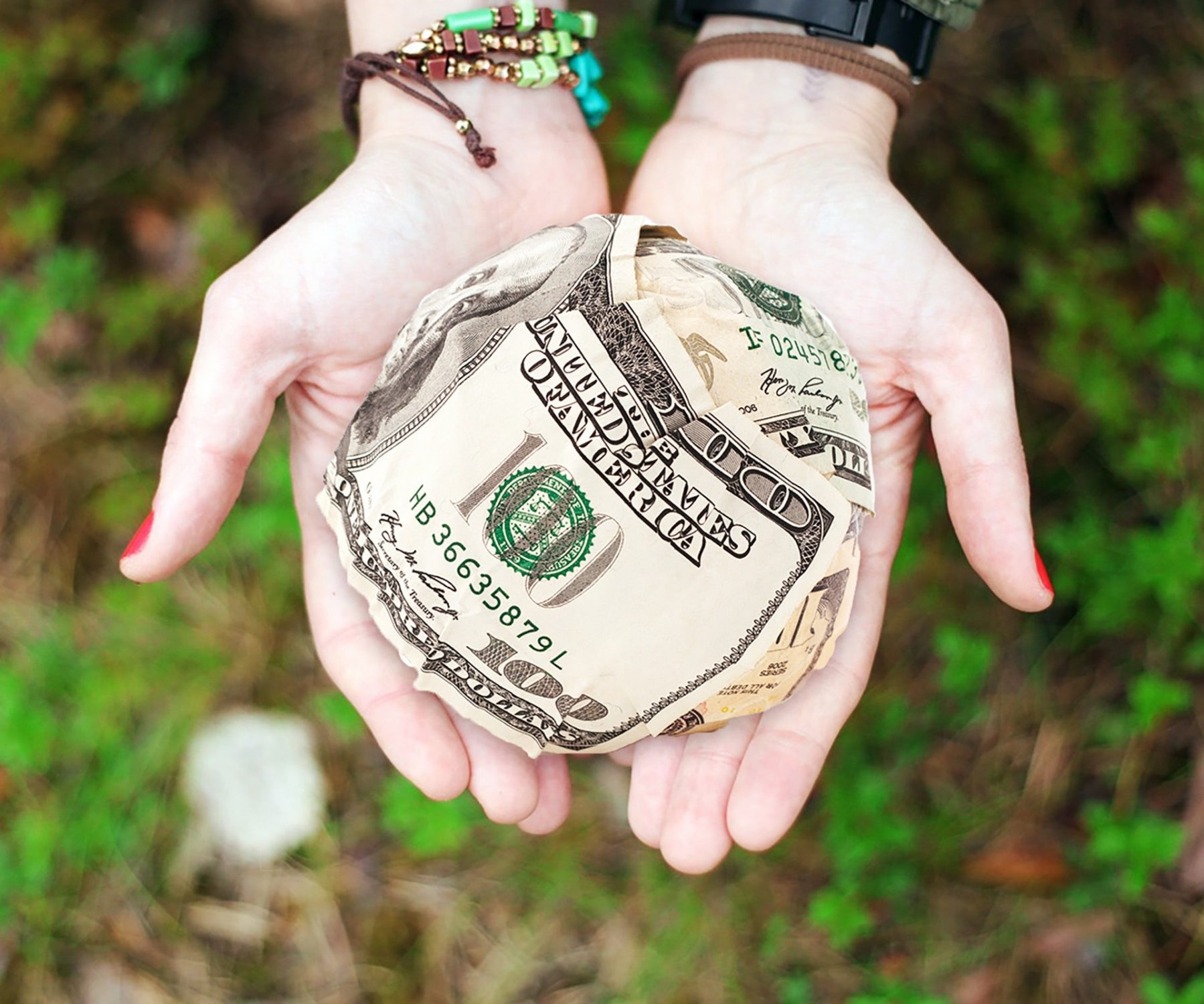 Charity Scams: Donate for the Holidays Without the Fear of Scammers