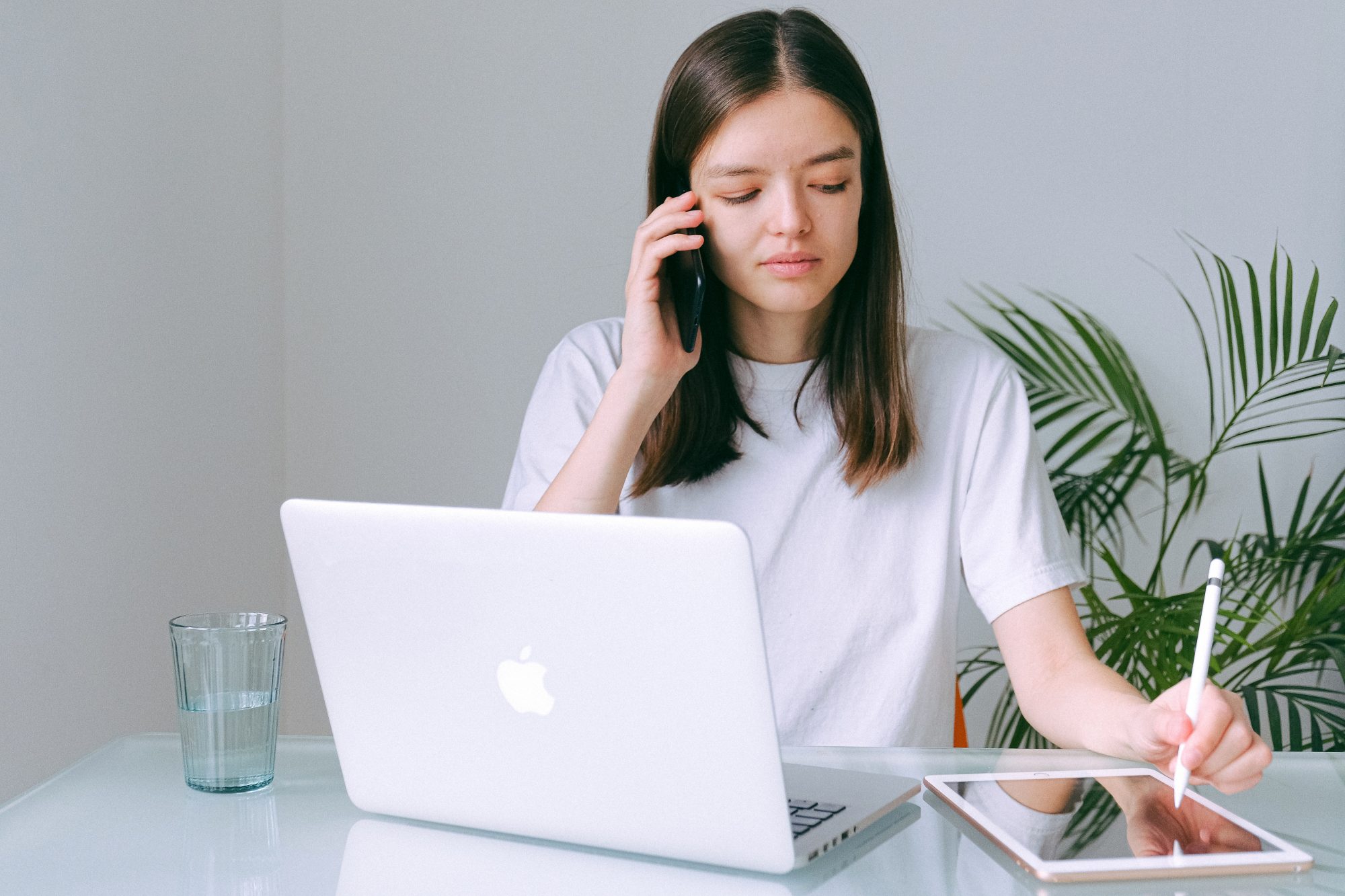 How to find out who someone is by phone number: Tools and tech