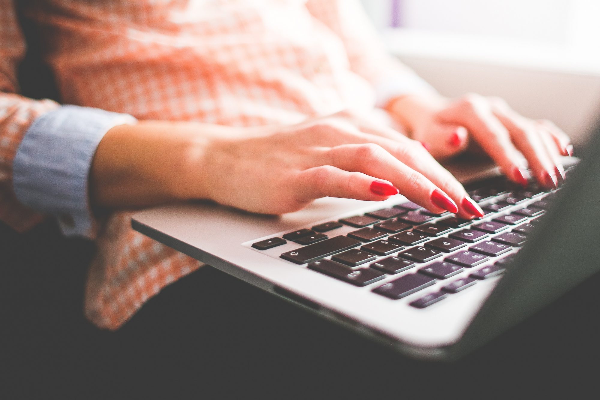 How To Find Out If Your Wife Is Cheating Online
