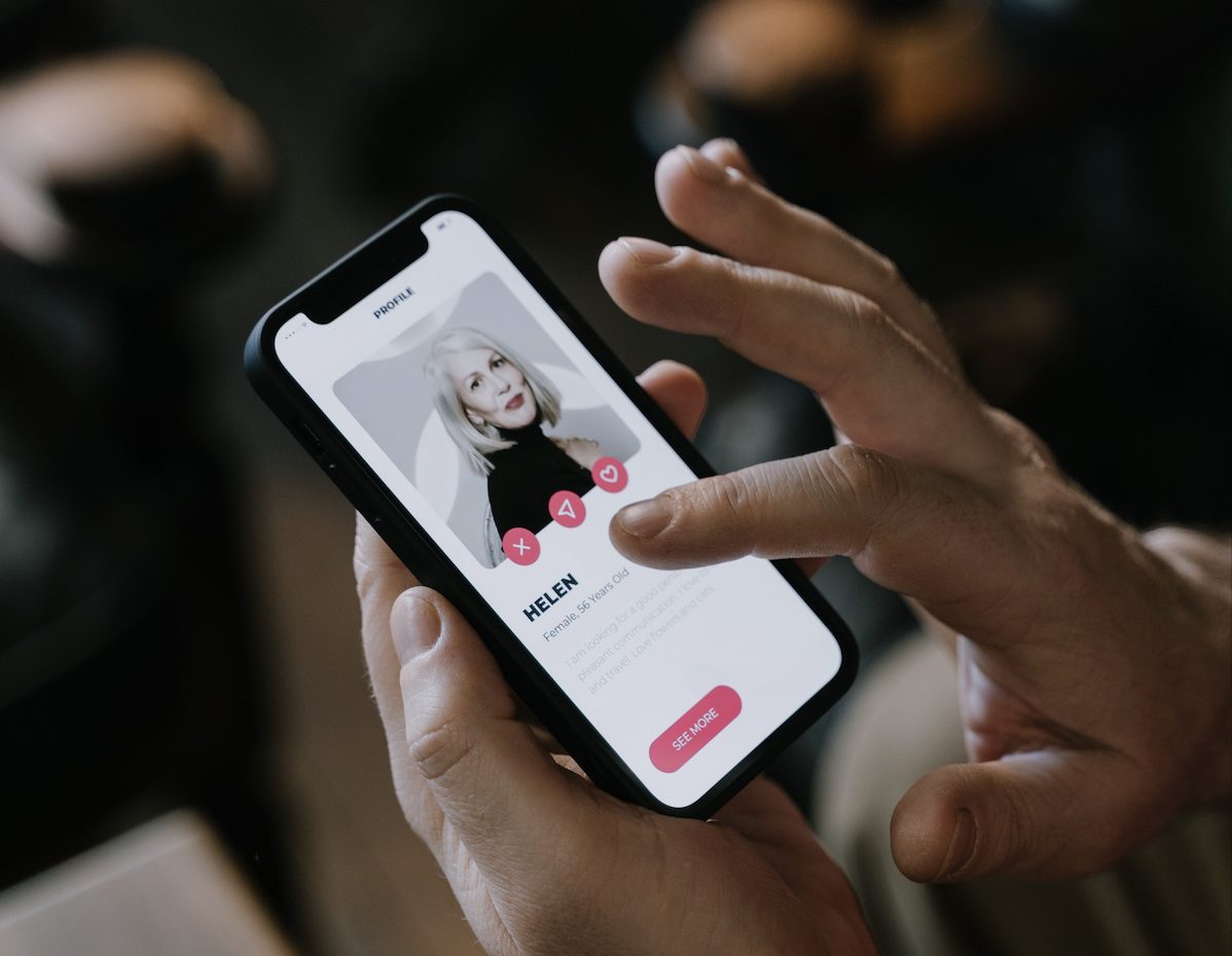 Is Tinder Safe?: The Dangers Of Online Dating, Catfish Scams, and More