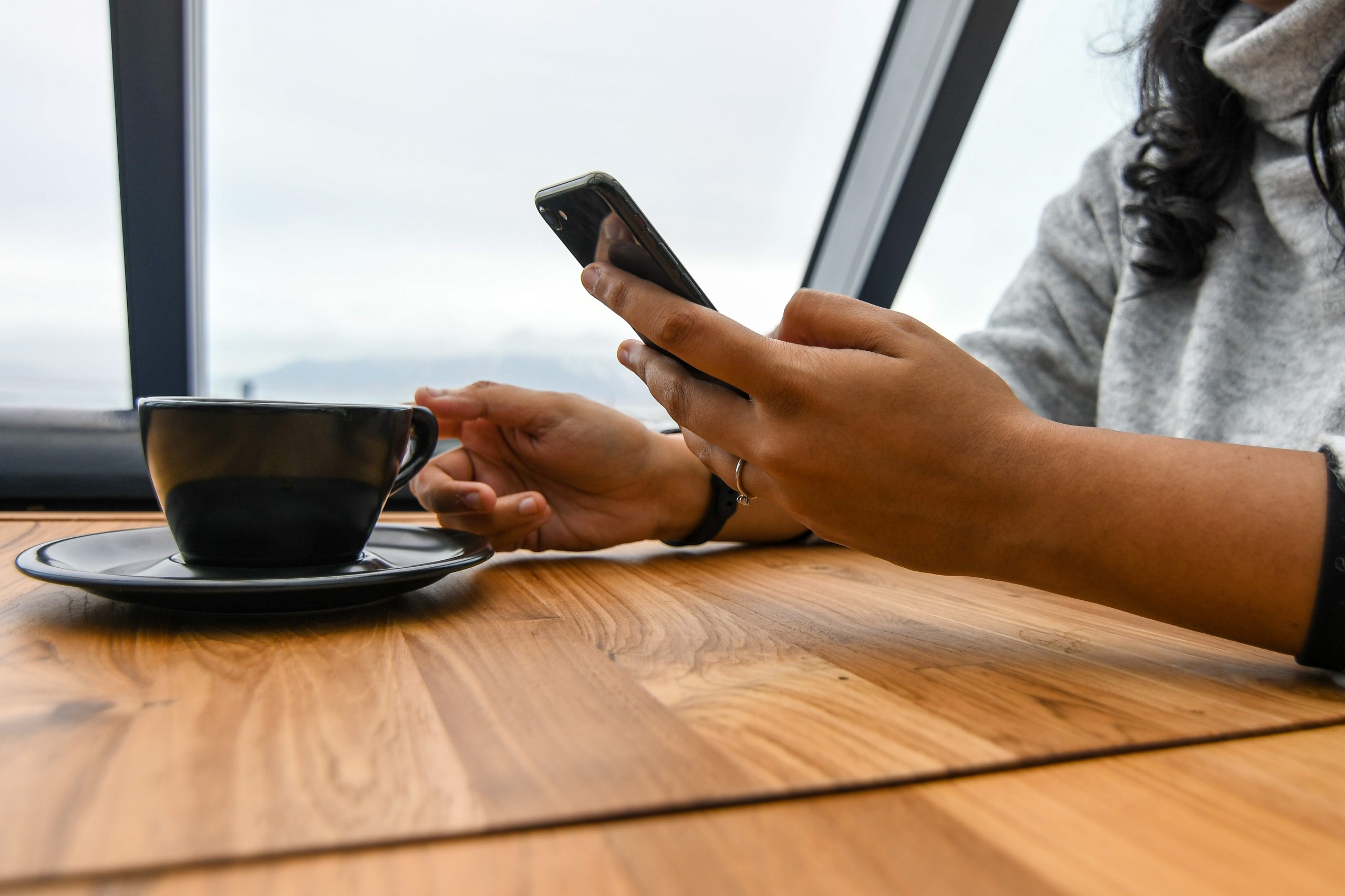 Email Name Lookup: How to Find Someone’s Email By Name