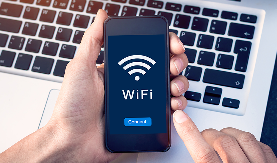 The Dark Side of Free Wi-Fi: Minimizing Risks on Public Networks