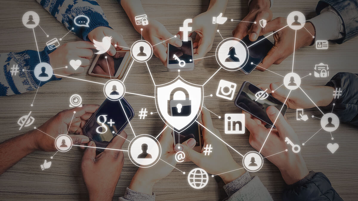 Social Media Privacy for Seniors: Navigating Privacy Settings and Protecting Personal Data