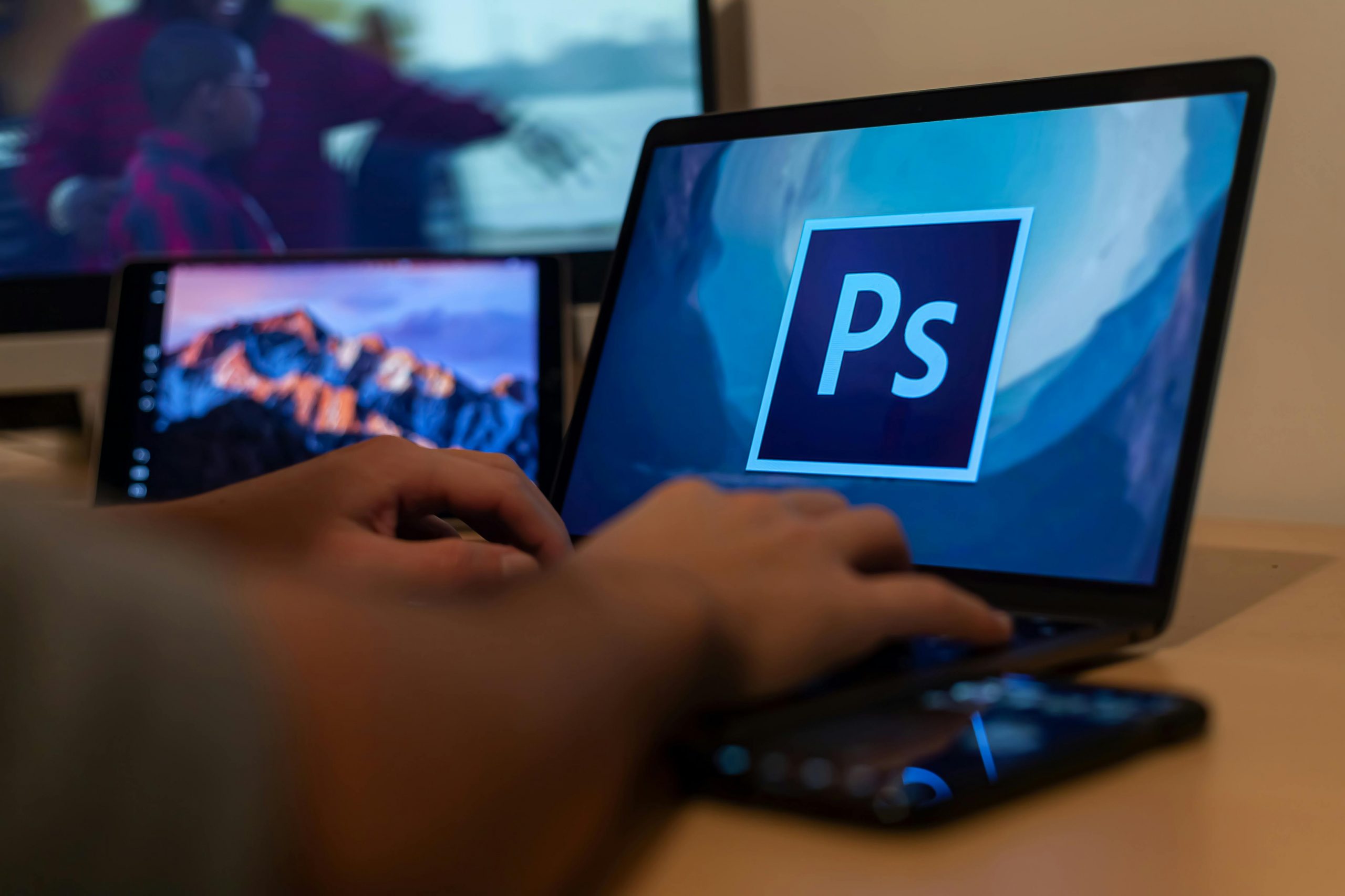 How to Tell If an Image Has Been Photoshopped or Faked