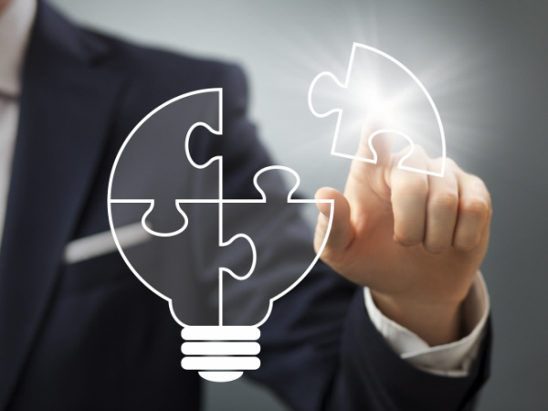 Business Insights from Image Search: Market Trends and Competitive Analysis