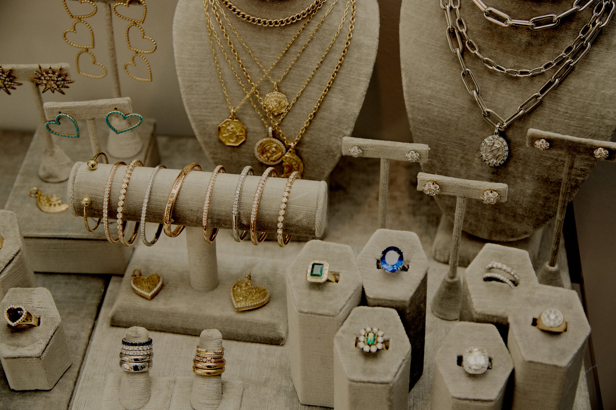 What You Need to Know About The Glitavo Jewelry Scam
