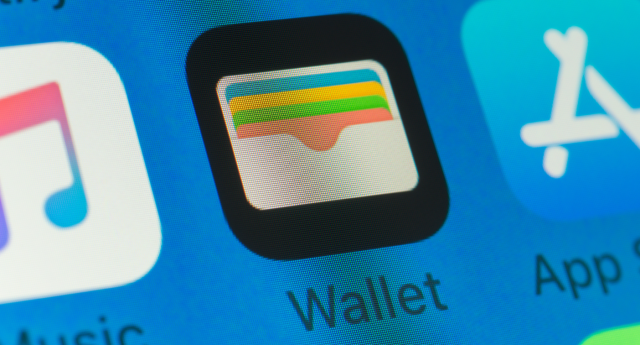 Beware of Fake Wallet Scams – How to Spot Counterfeit Products