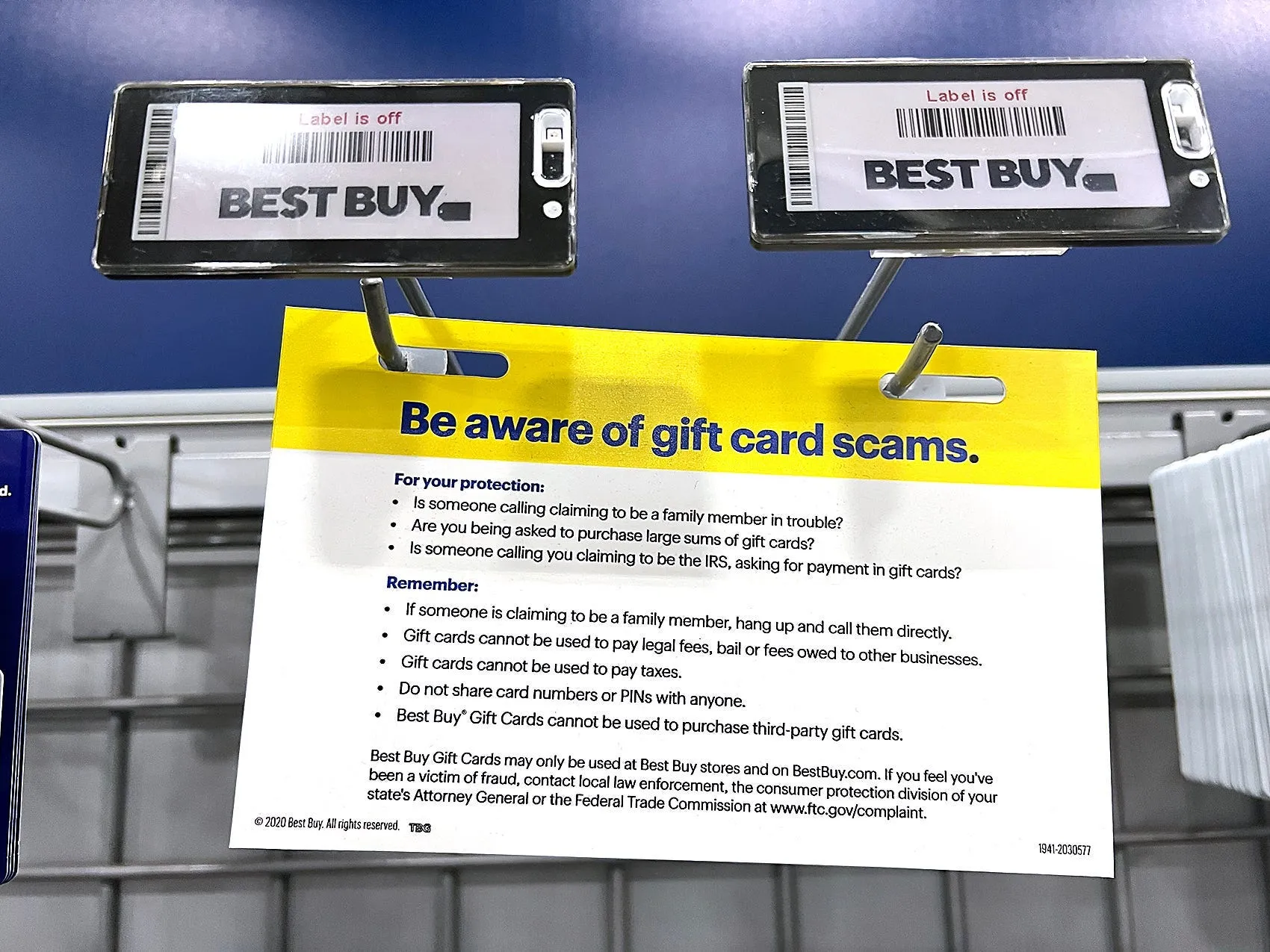 Father’s Day Gift Card Scams: Protect Your Dad and Your Wallet