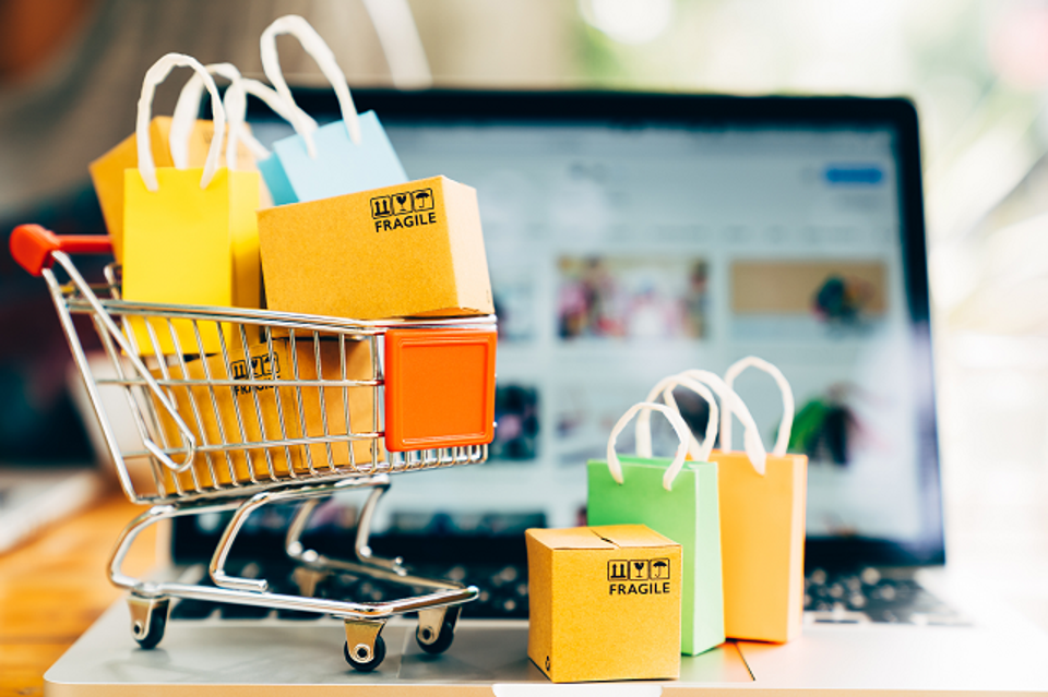 Teens and Online Shopping: Minimizing Risks
