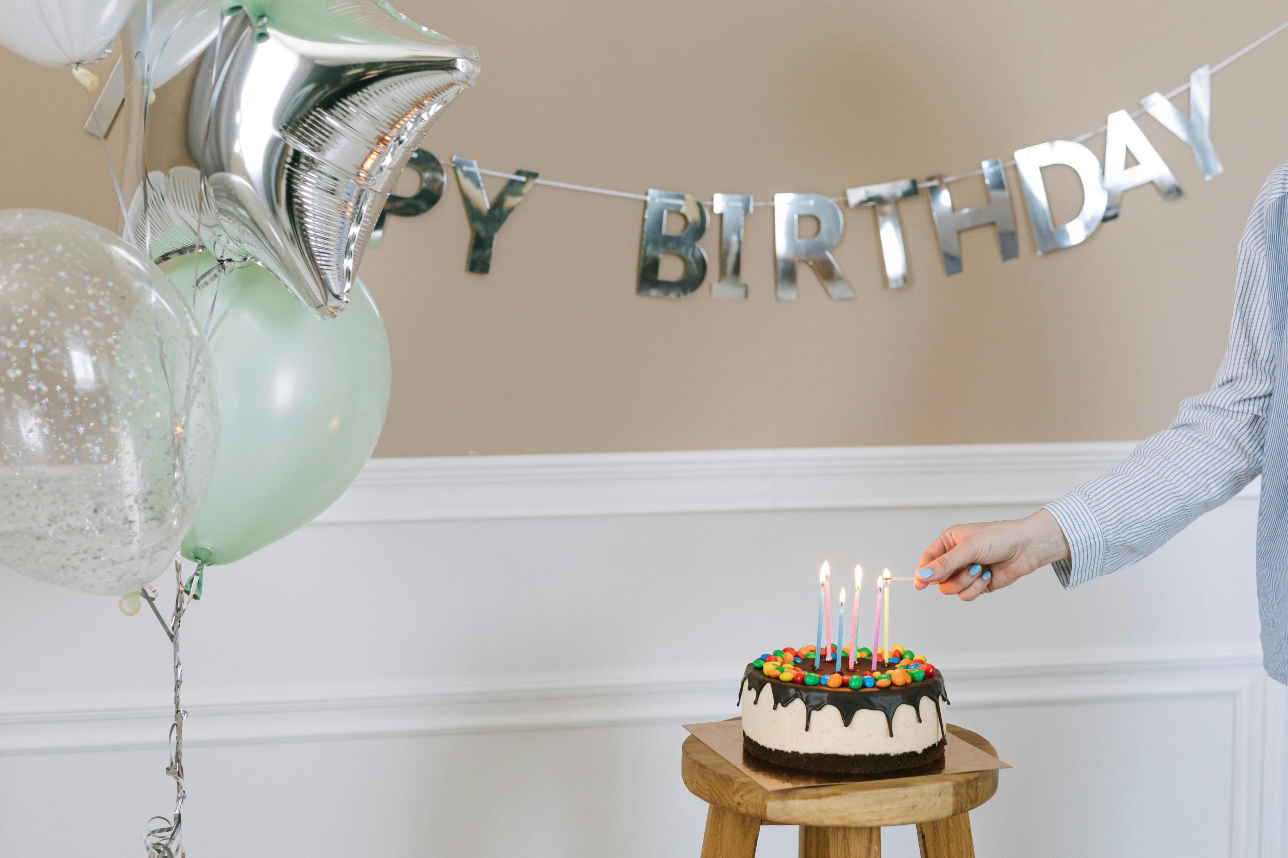 Birthday Lookup: How to Find Someone’s Birthday for Free