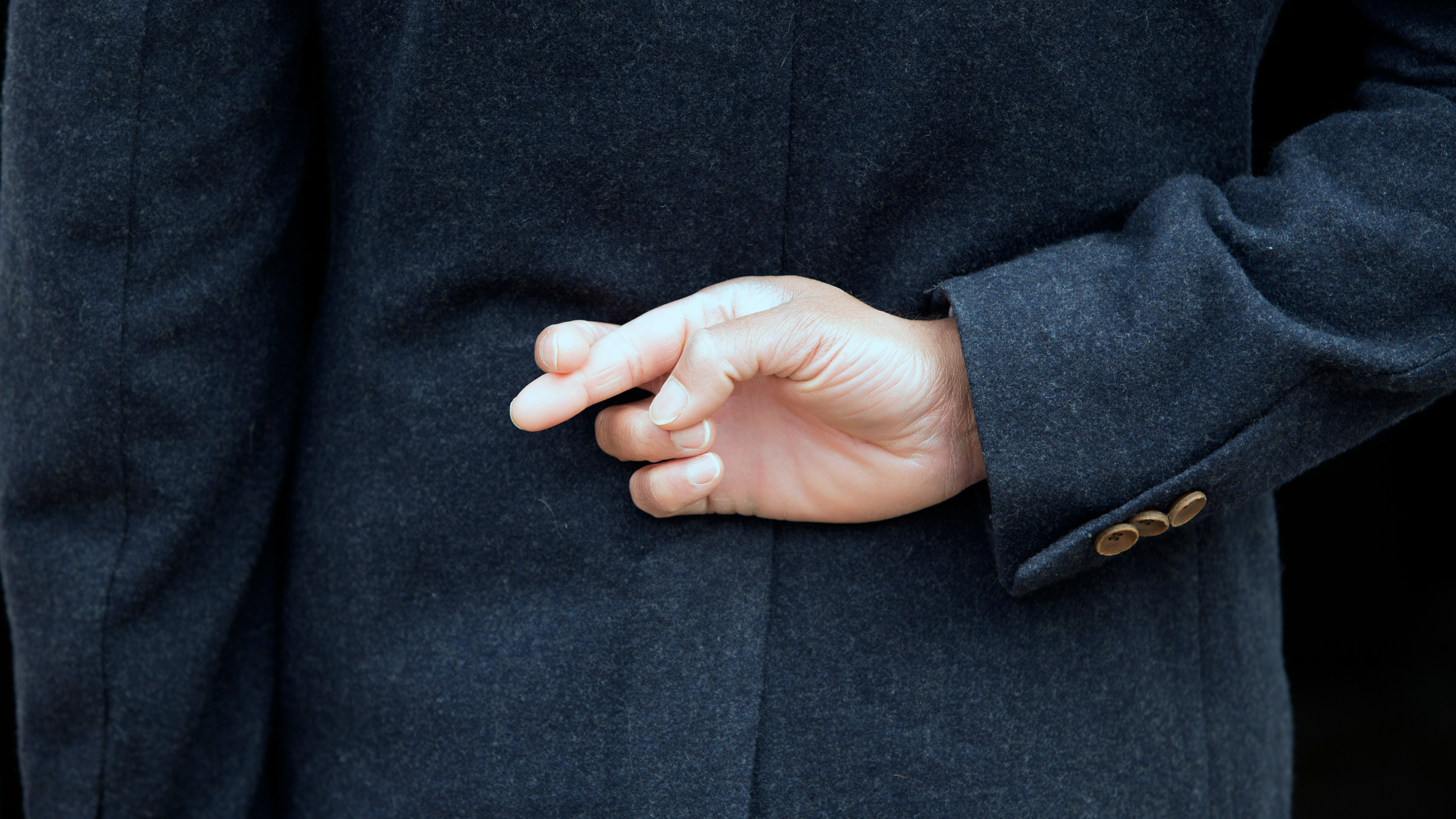What Is a Grifter? Understanding the Modern-Day Con Artist