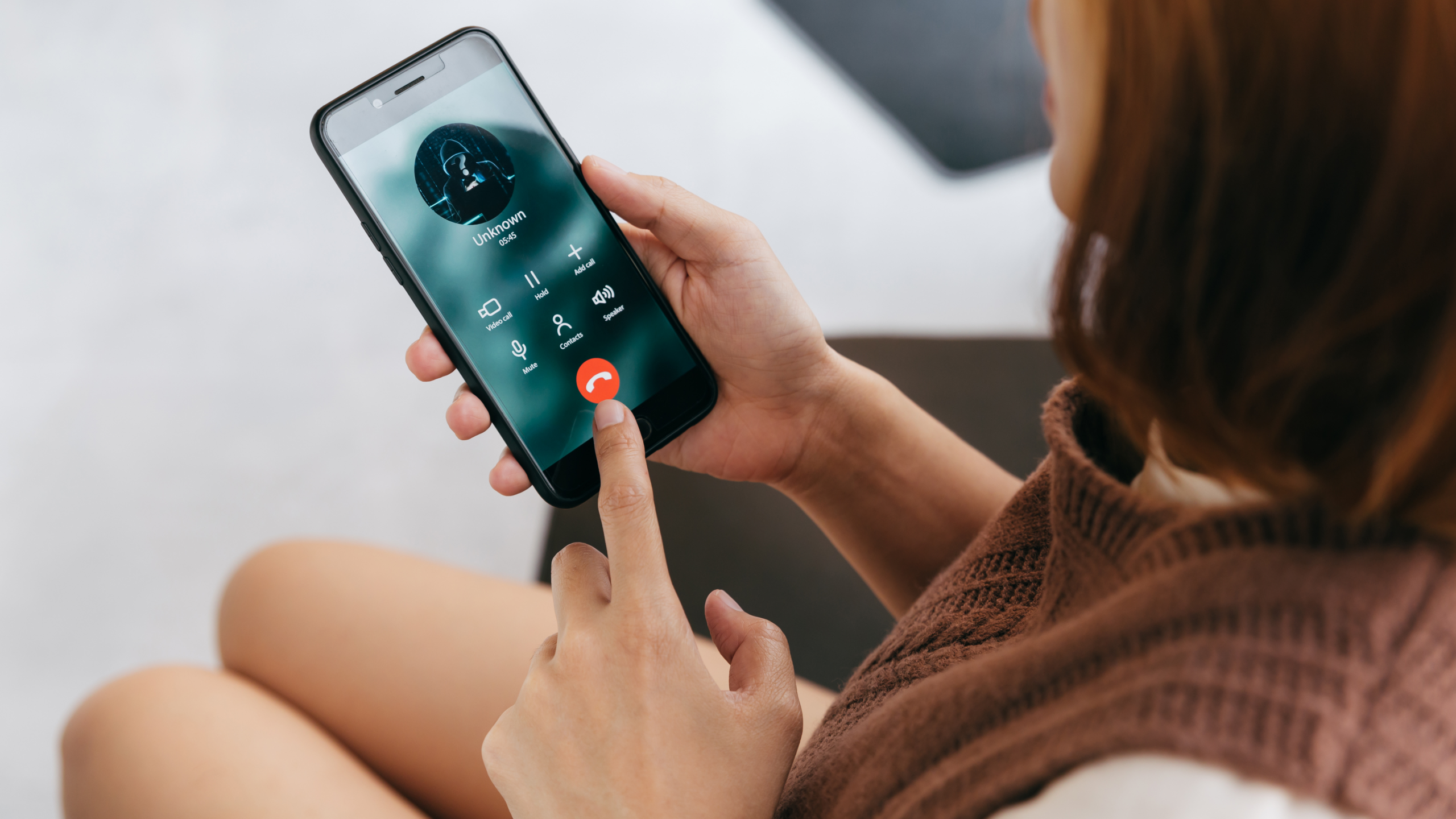 How to Look Up Phone Numbers: 4 Easy Ways to Identify Callers
