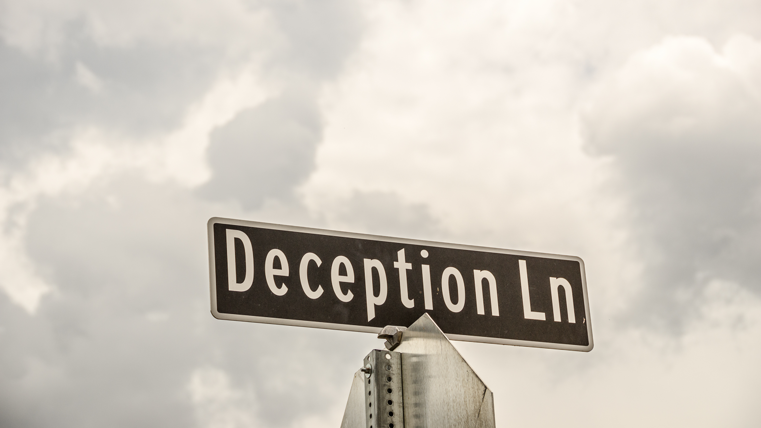 Deceive and Deception: The Online Scammer’s Favorite Strategy