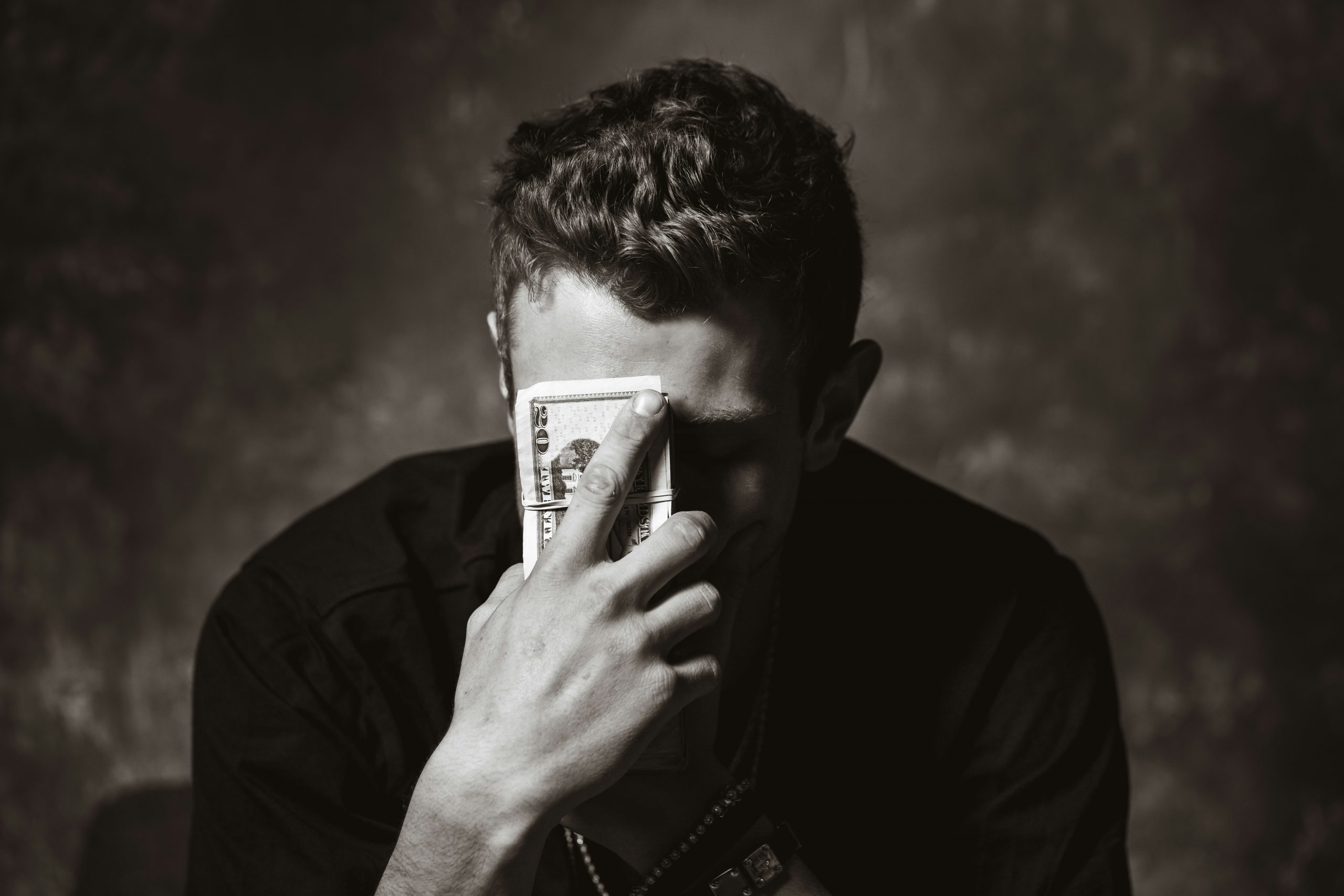 Sugar Daddy Scam: What to Do If You Already Sent Money or Photos