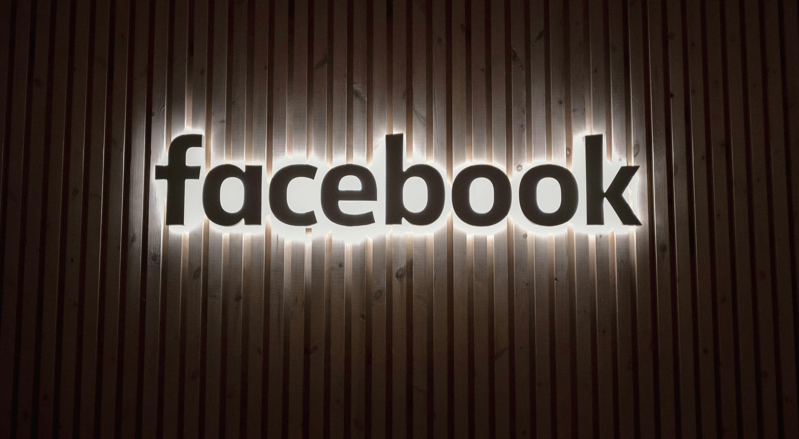 How to Verify Someone You Met in a Facebook Groups Before You Trust Them