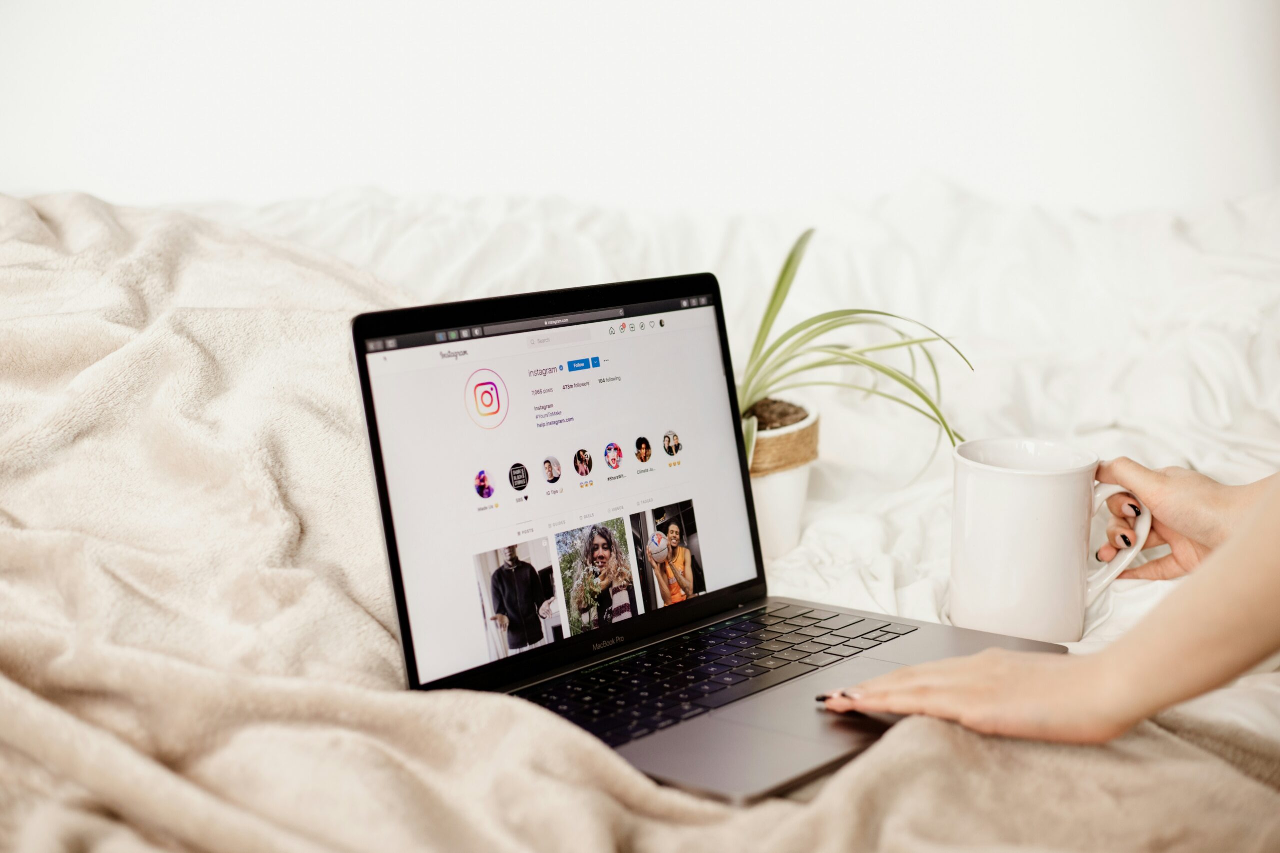 Instagram Close Friends List: How to Know If You’re On It (2026)